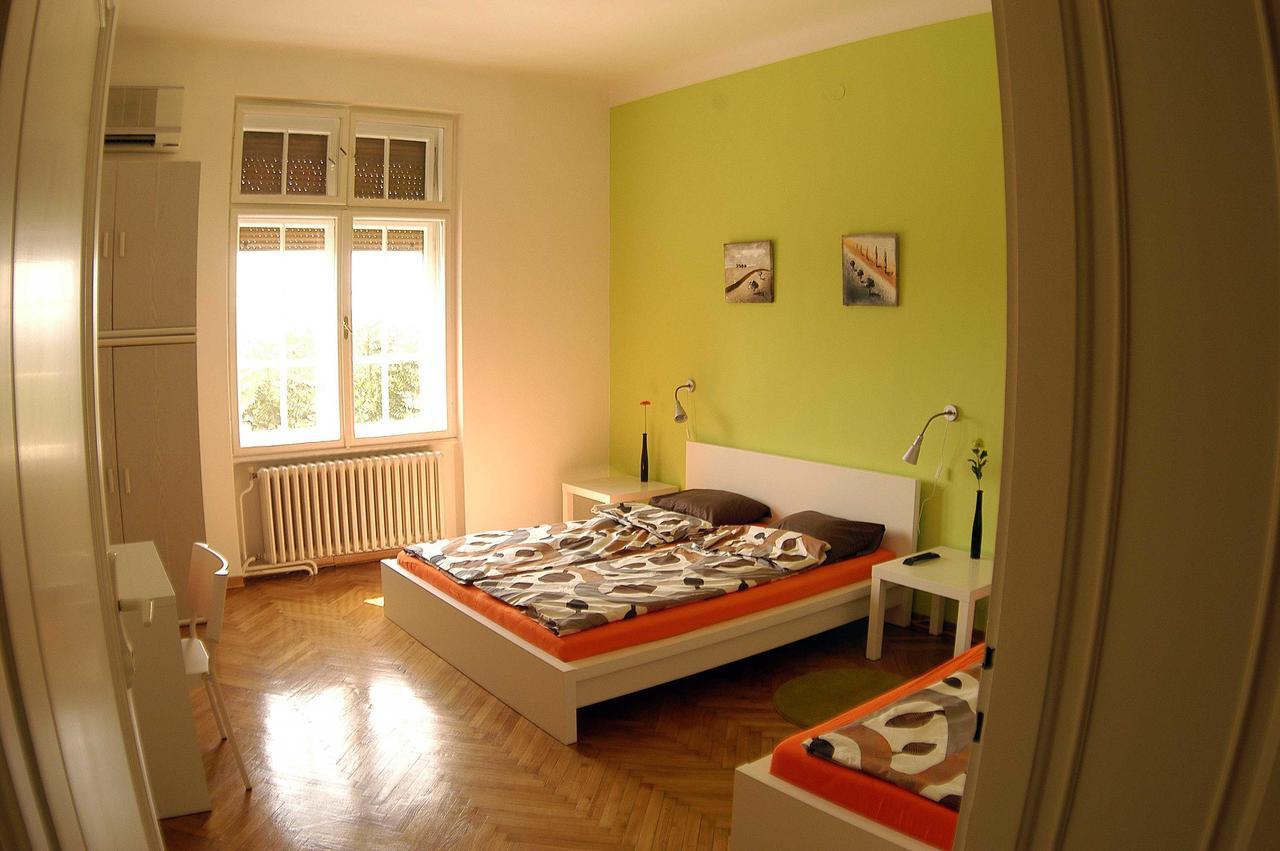 Bridge Apartment Belgrado Esterno foto