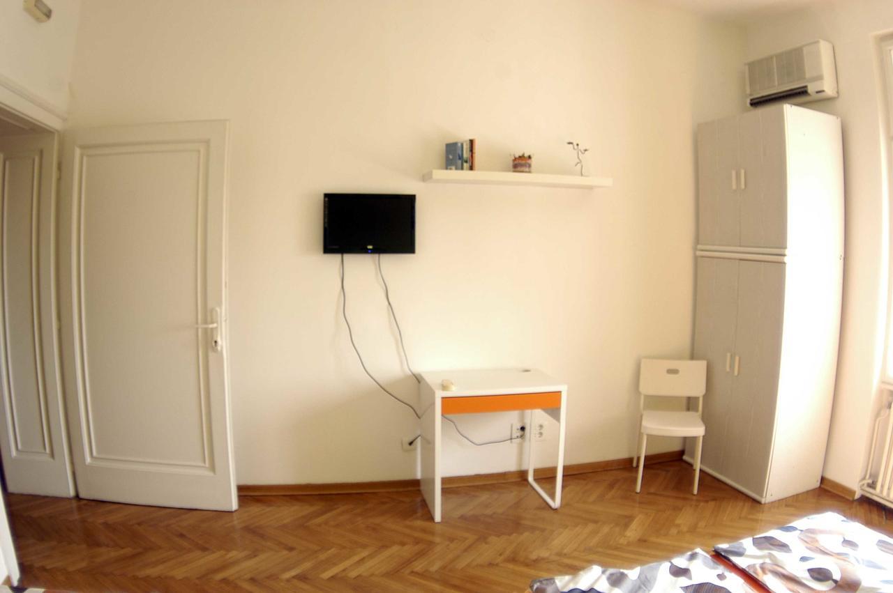 Bridge Apartment Belgrado Esterno foto